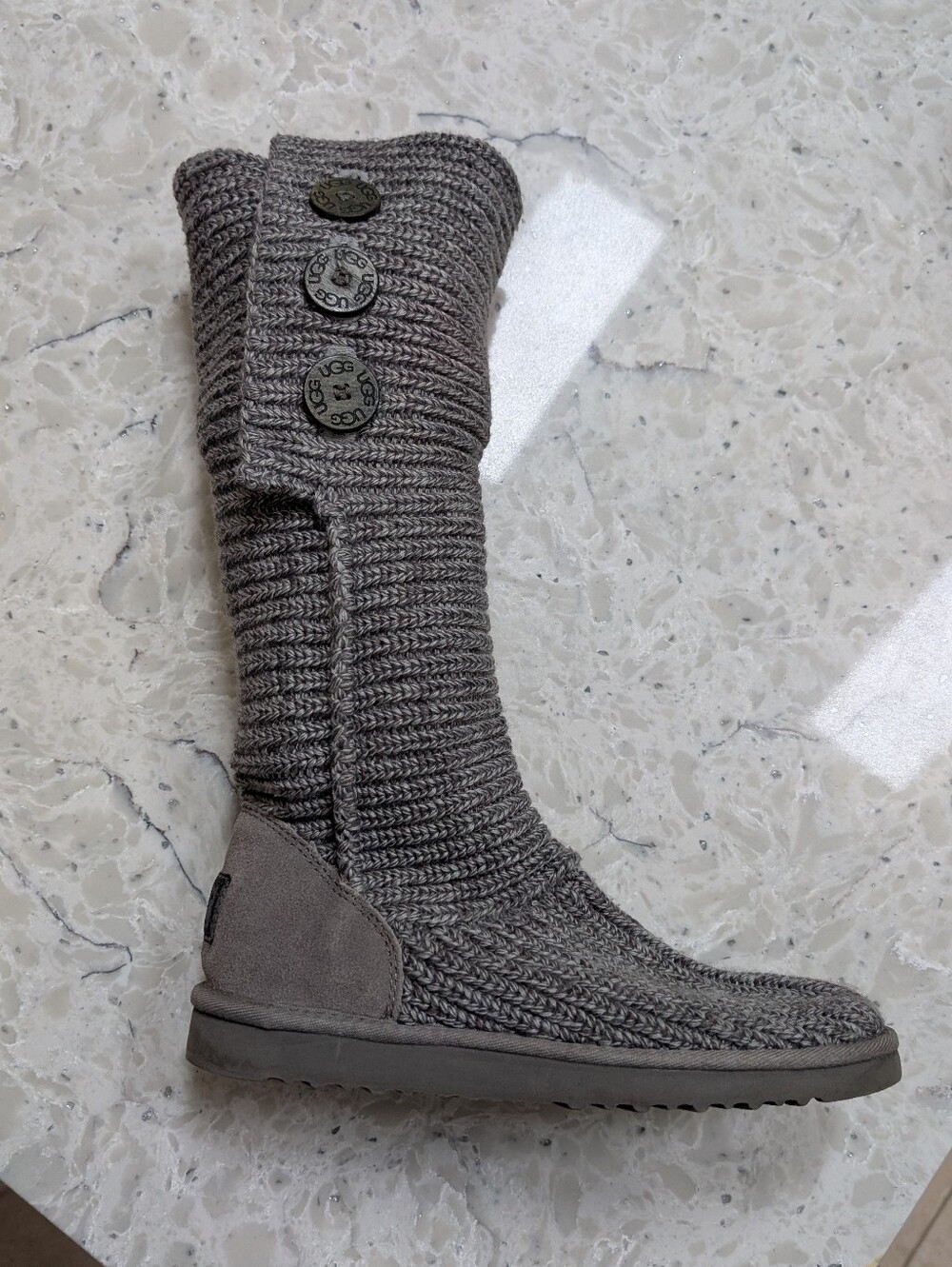 UGG Classic Cardy Boots Sweater Knit Gray SZ 8 Winter Cozy Foldover - Picture 3 of 7
